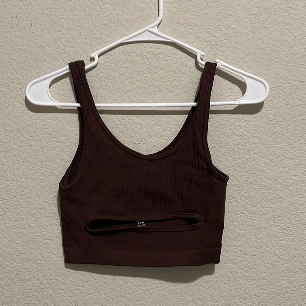 Brown workout top/ causal tank